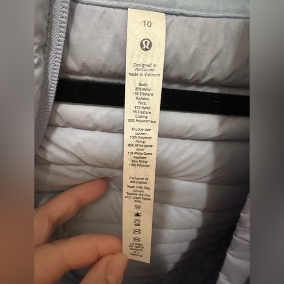 Lululemon Pack It Down Jacket
Blue Linen - Picture 10 of 16